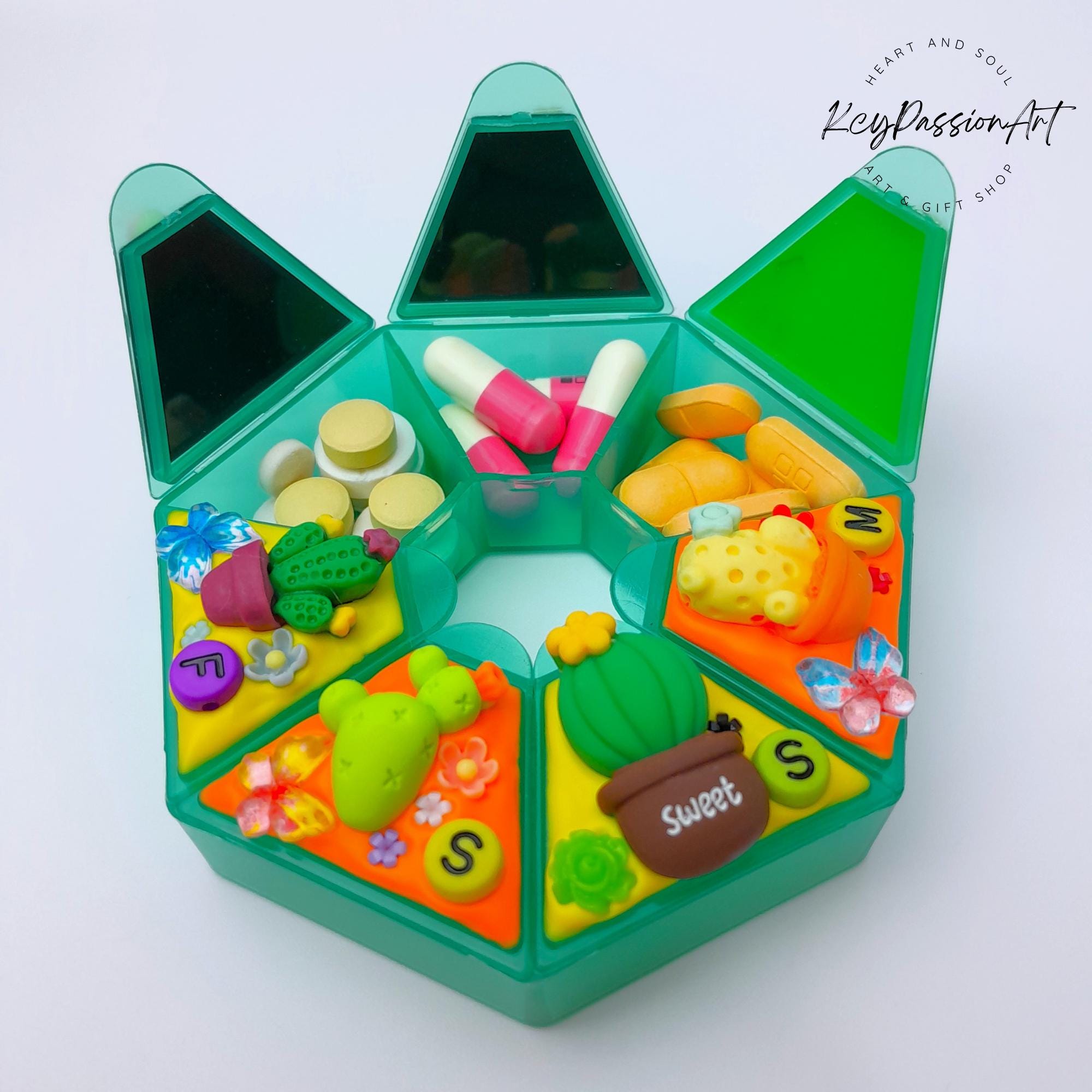 Cactus - Heptagon Pill Box