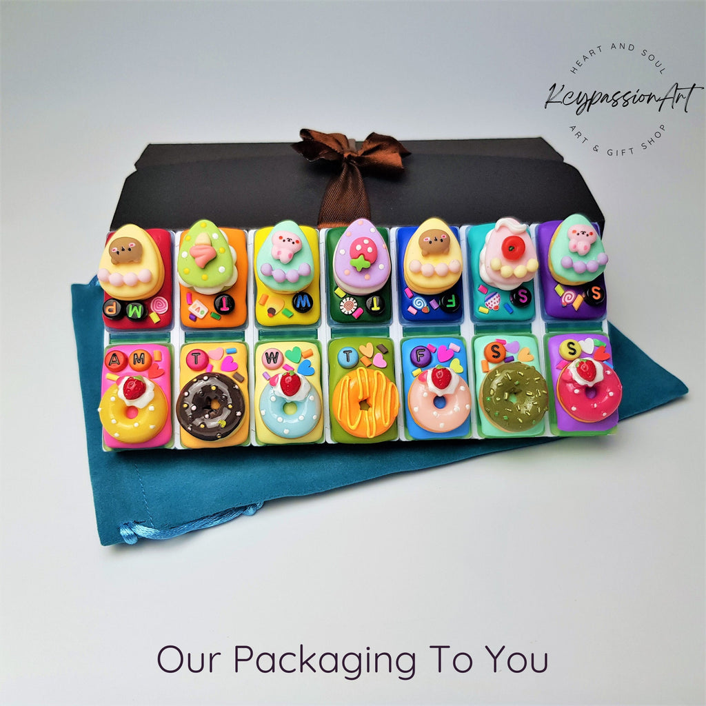 Sweet Desire Decorated 14 Compartments Detachable Pill Box