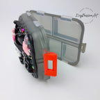 Pillenbox „Playful Black Cutie“ zum Aufklappen und Falten, Medikamenten- und Vitaminspender, 7-Tage-Pillenbox für Tag und Nacht