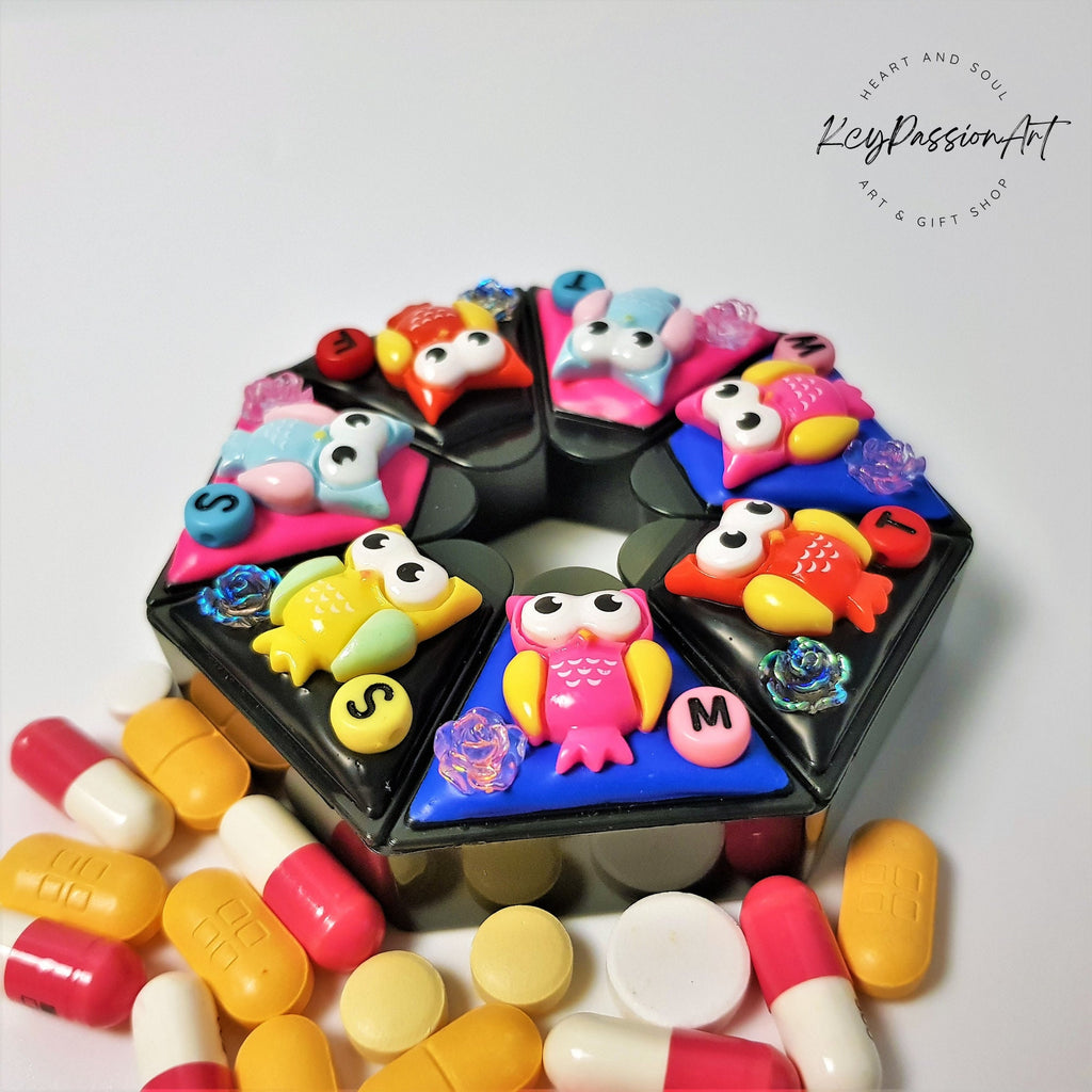 Colorful Wise Owls - Heptagon Pill Box
