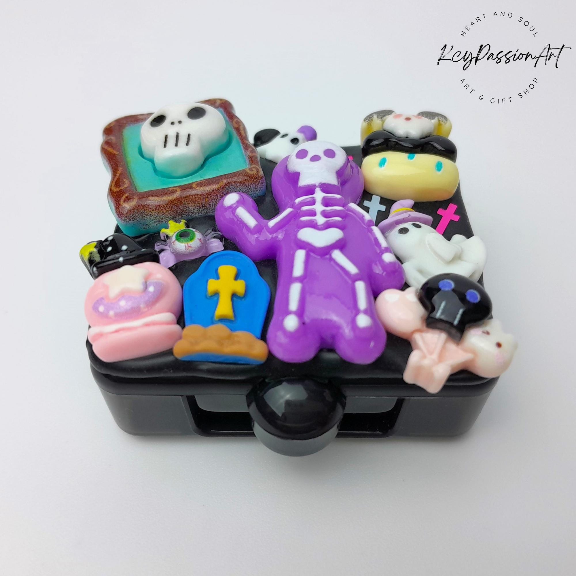 Pilulier journalier « Halloween Fame » - Boîte à pilules journalière, pilulier pour 1 jour, pilulier jour et nuit