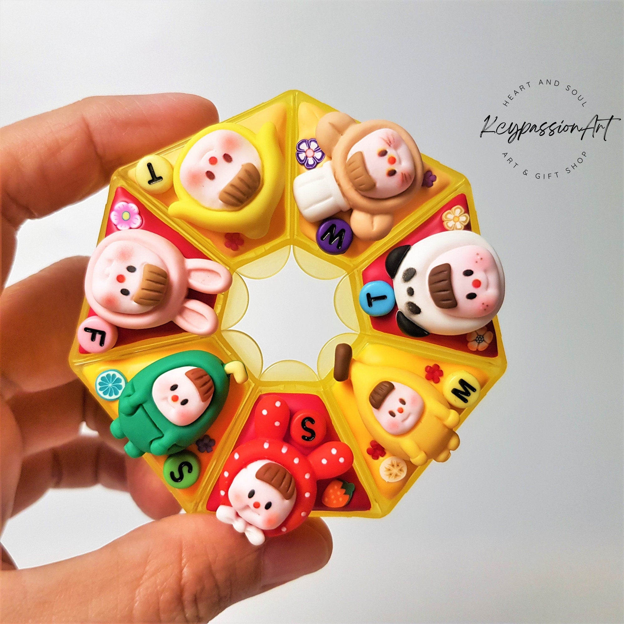 Cutie Baby Face - Heptagon Pill Box