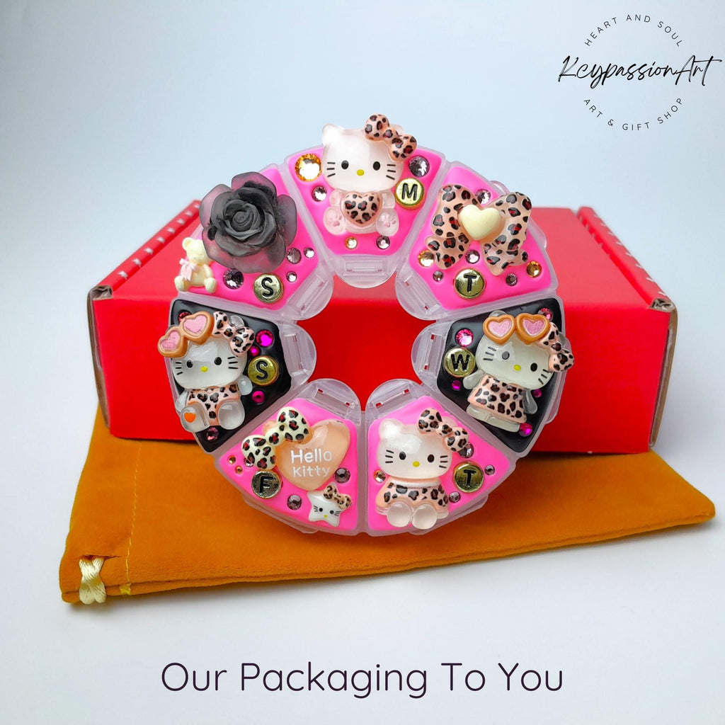 Spotted Kawaii Cat Decorated Round Pill Box