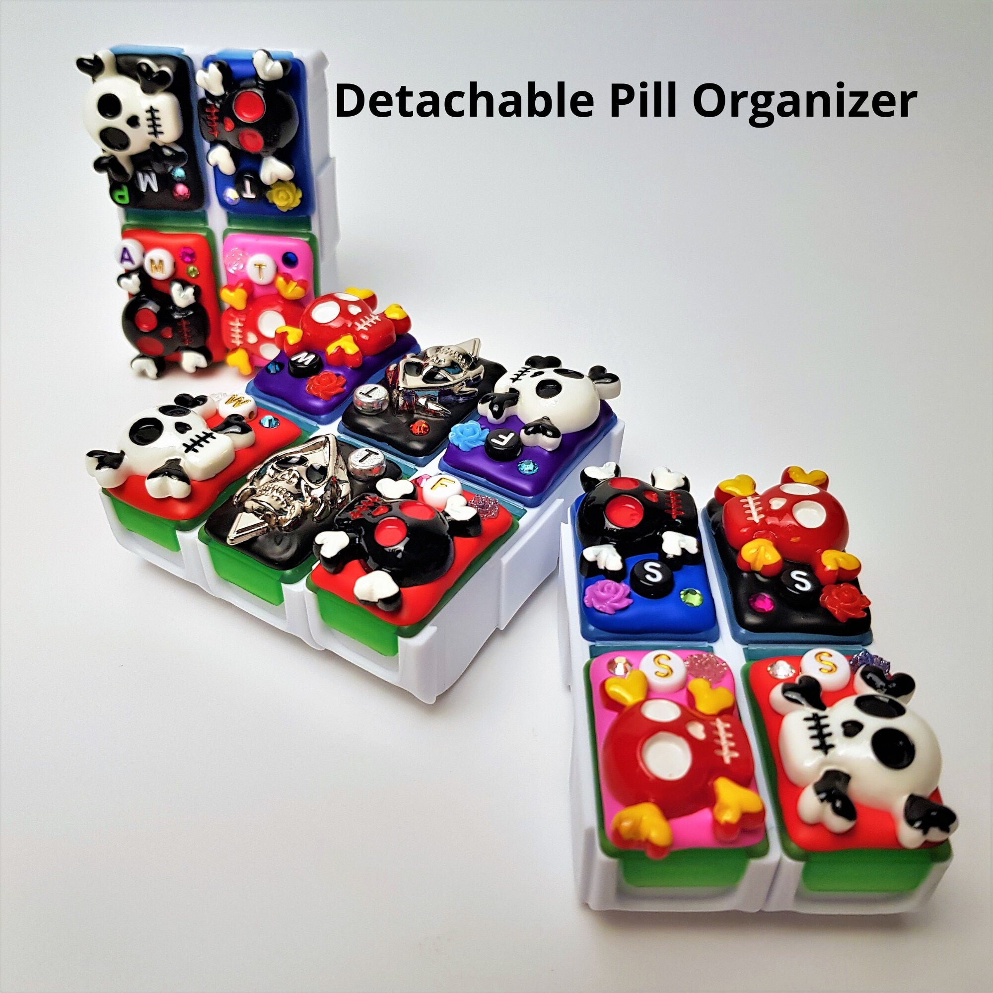 Poison Skulls - Detachable Pill Box
