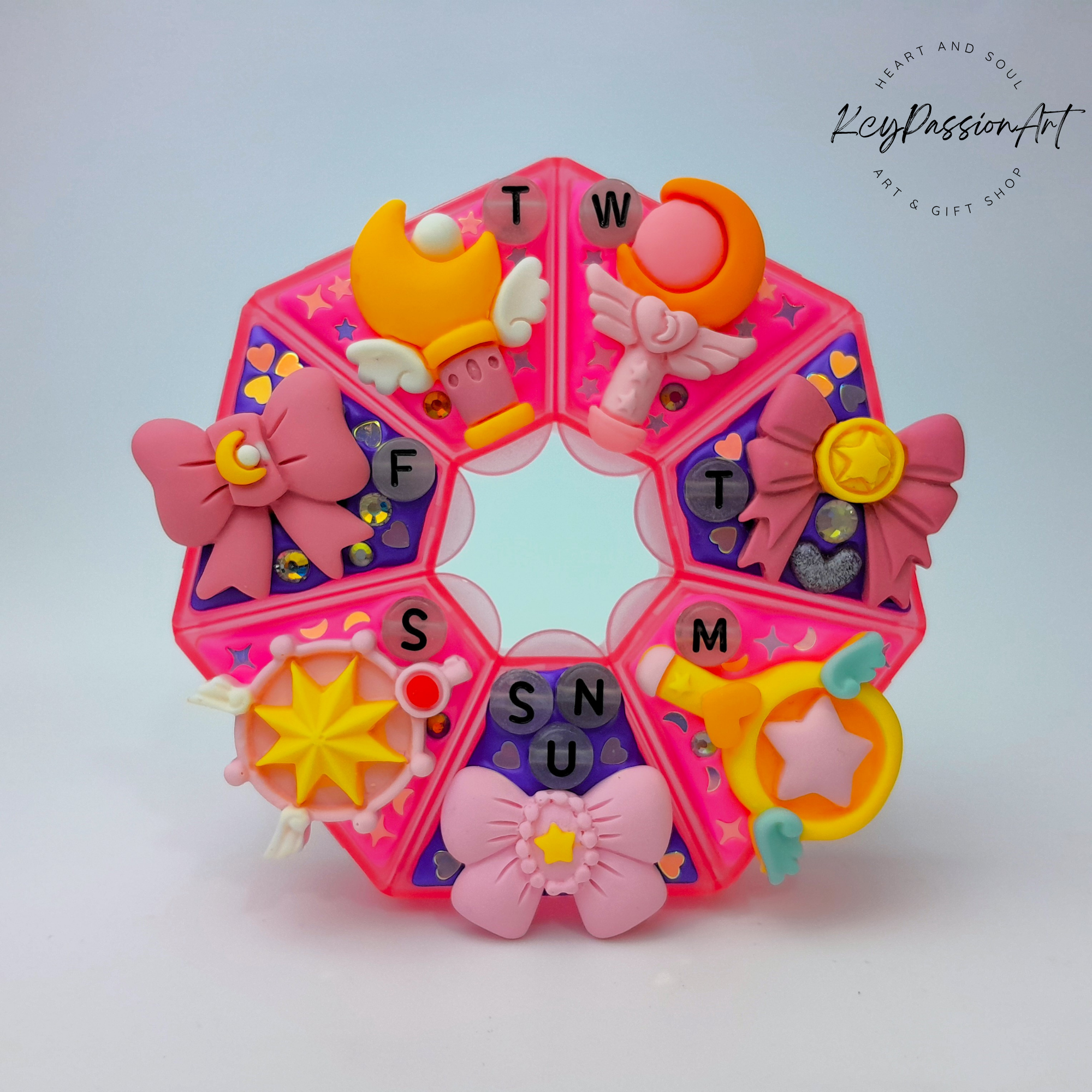 Magic wands & Ribbons - Heptagon Pill Box