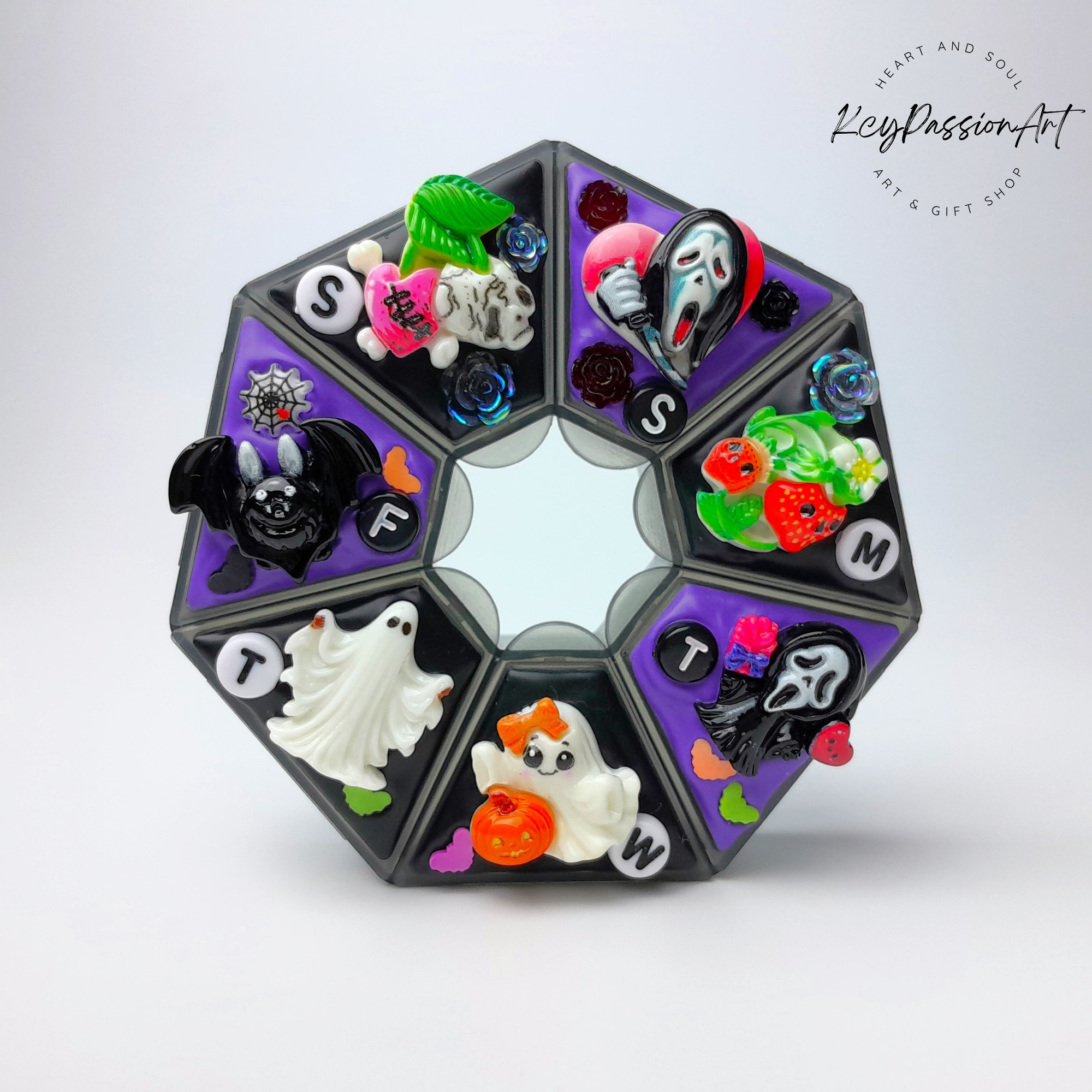 Halloween - Heptagon Pill Box