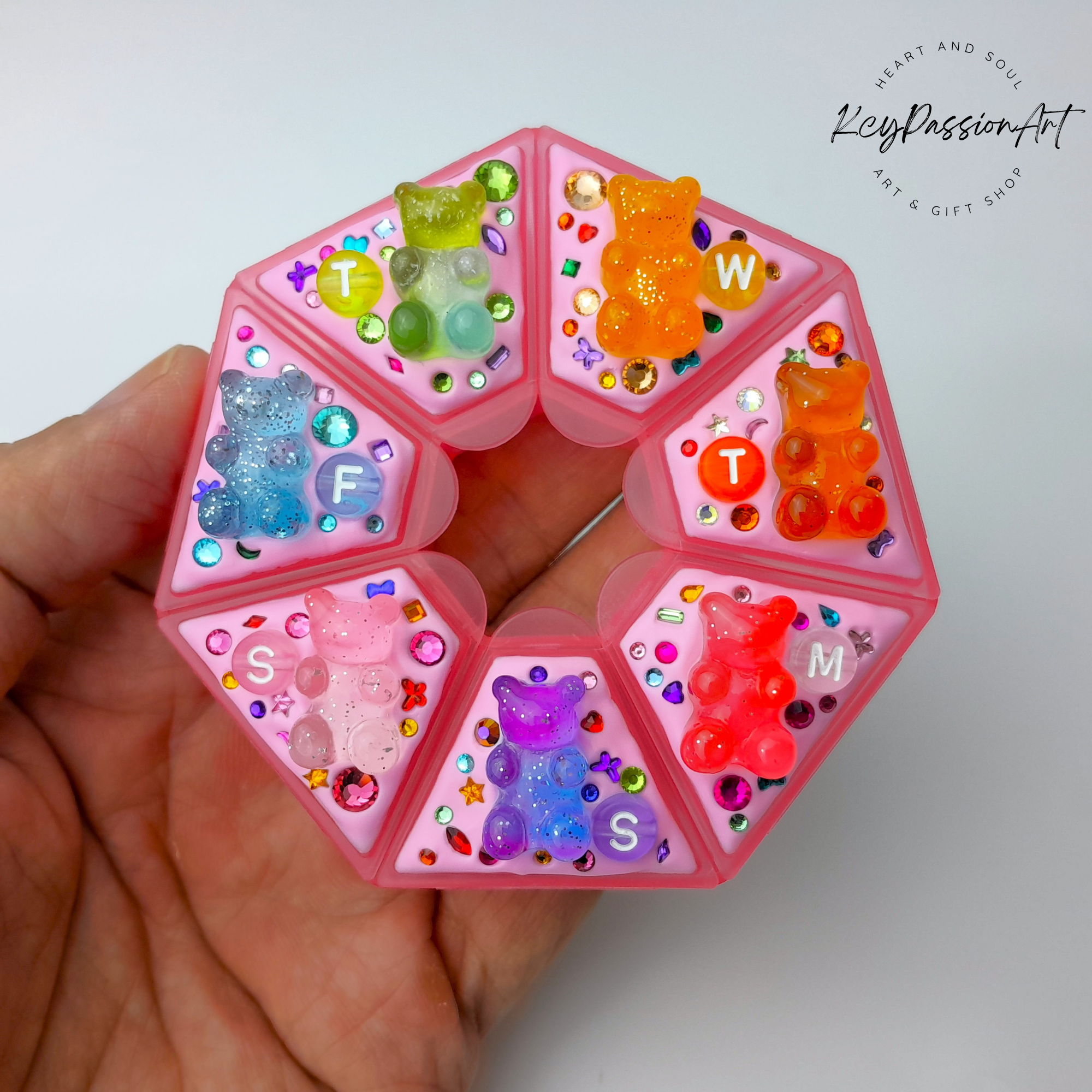 Glitter Gummy Bears - Heptagon Pill Box