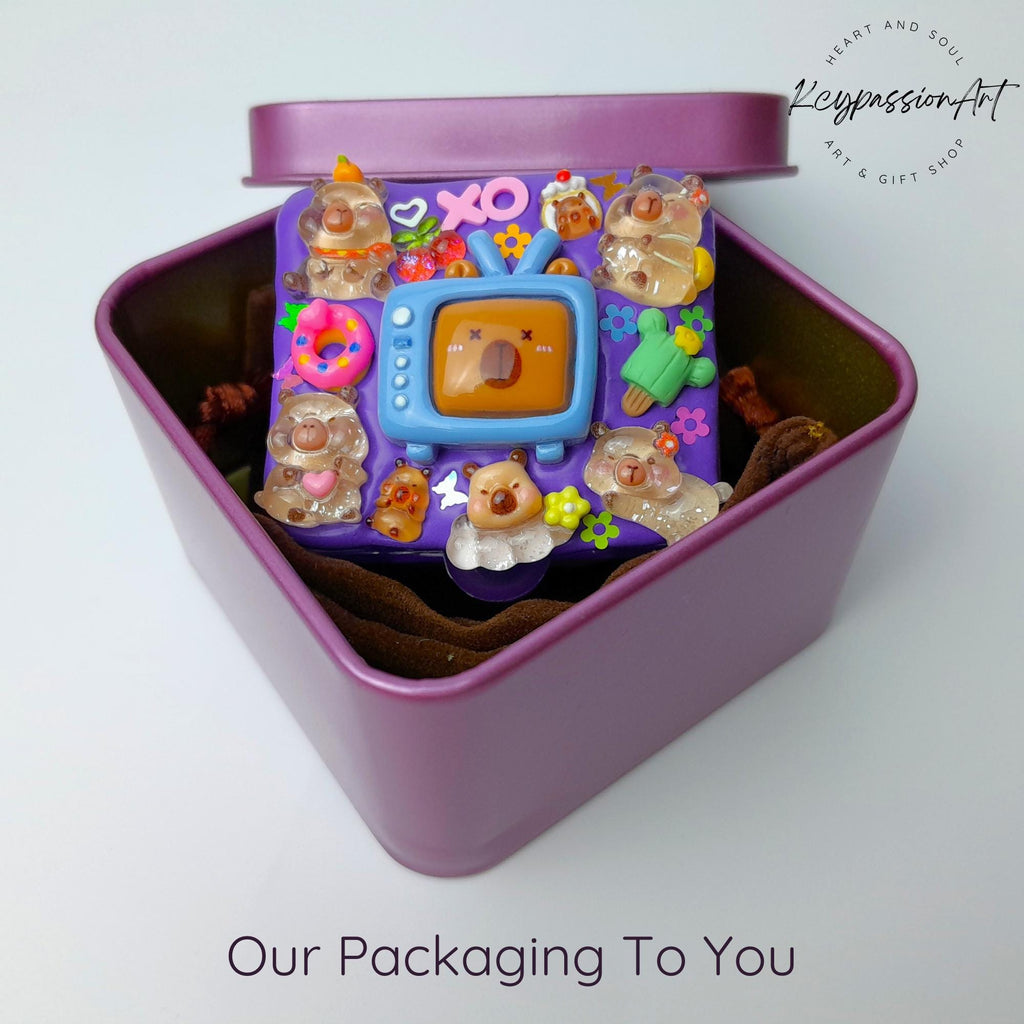 Capybara Love - Single Pill Box