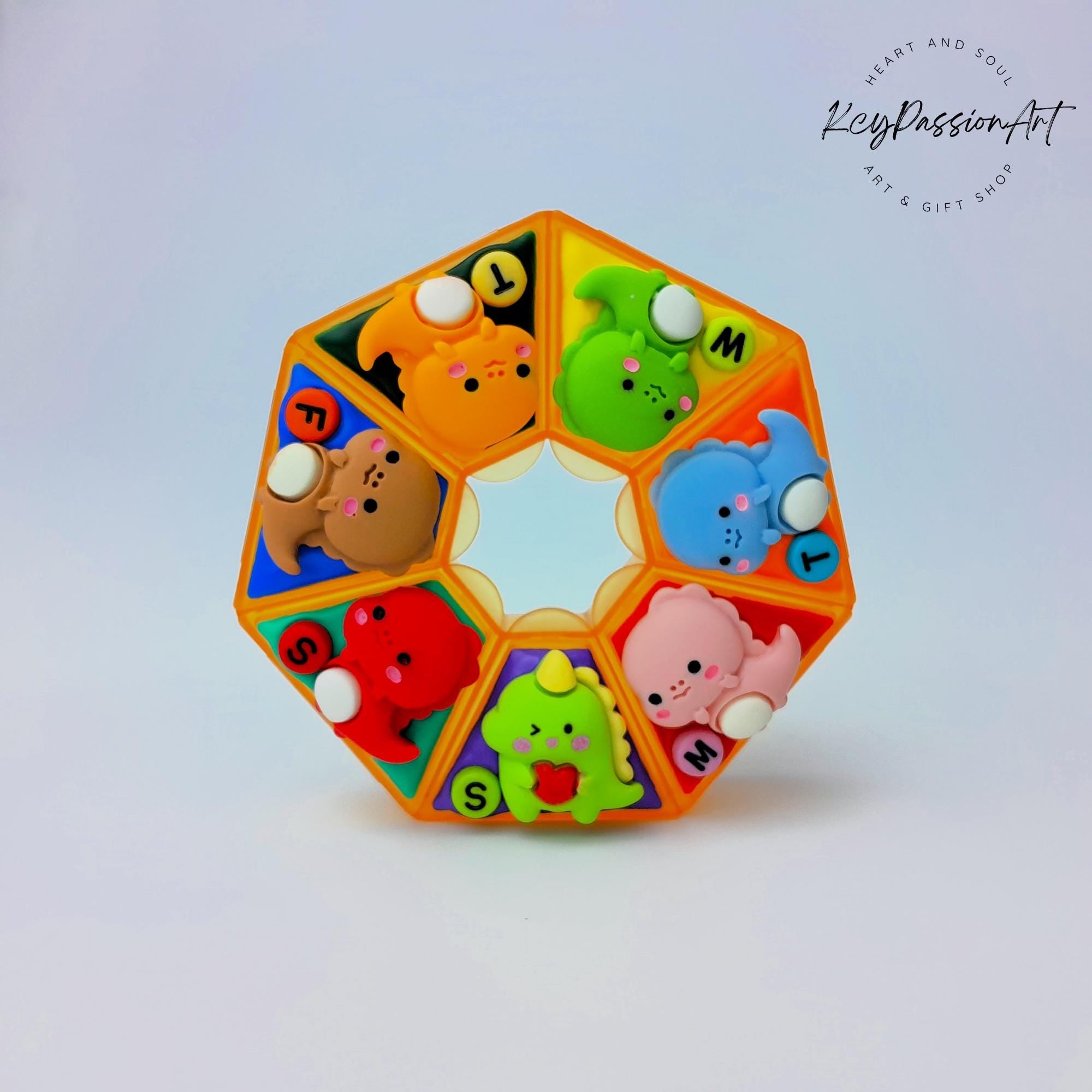 United Color Of Dino - Heptagon Pill Box