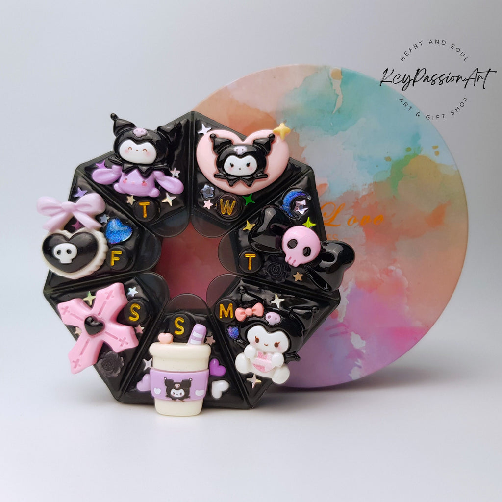 Cute Black Beauty - Heptagon Pill Box
