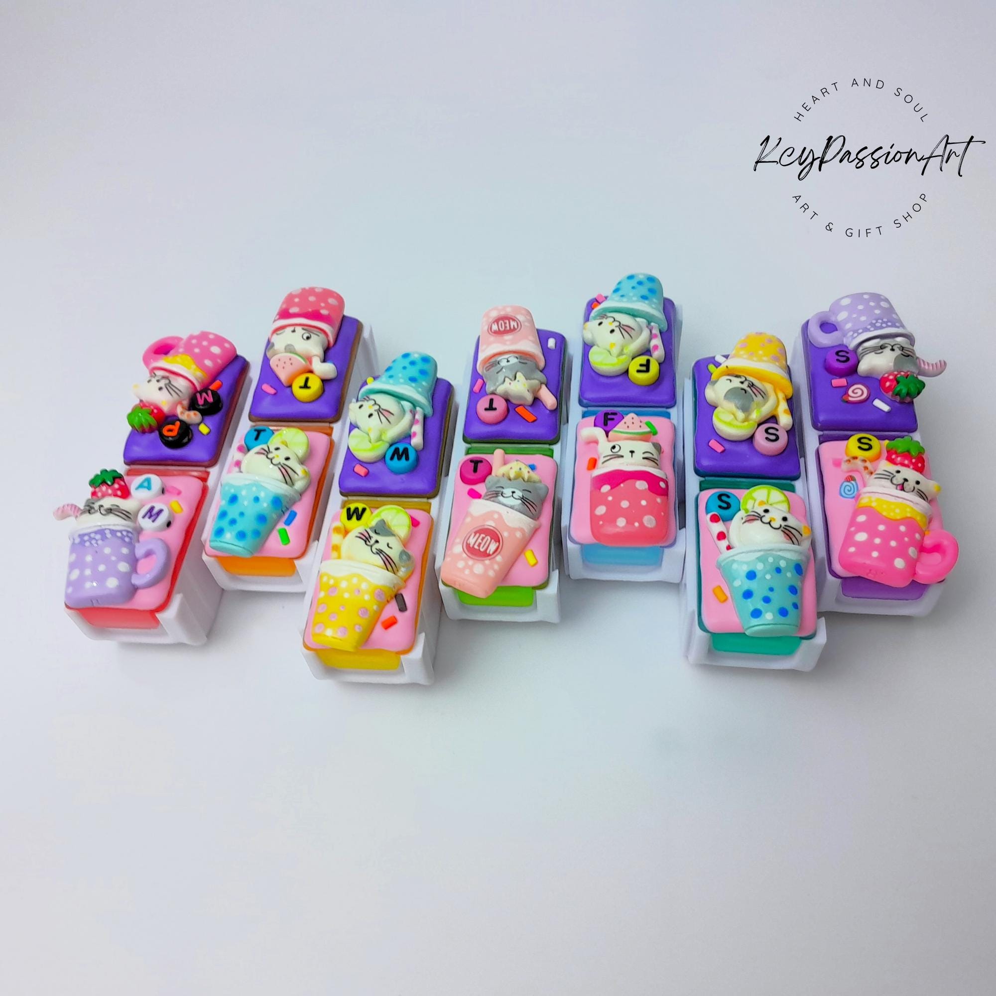 Cappuccino Cats - Detachable Pill Box