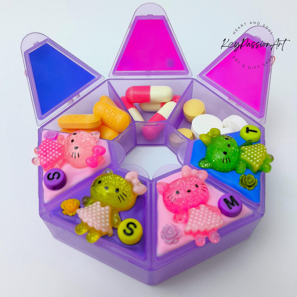 Sisterhood - Heptagon Pill Box