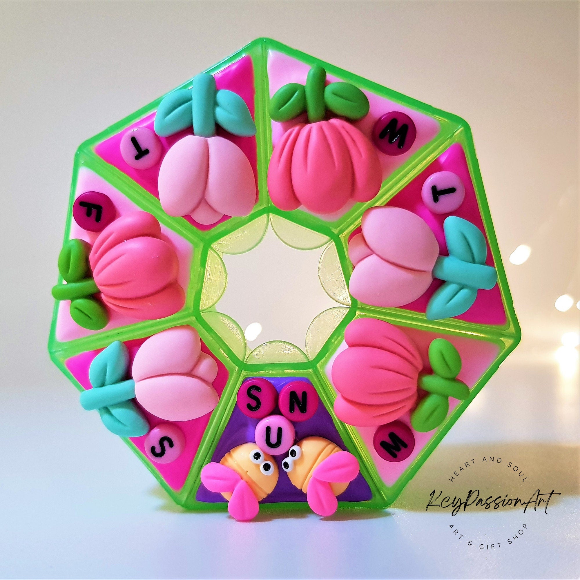 Tulip Flowers - Heptagon Pill Box