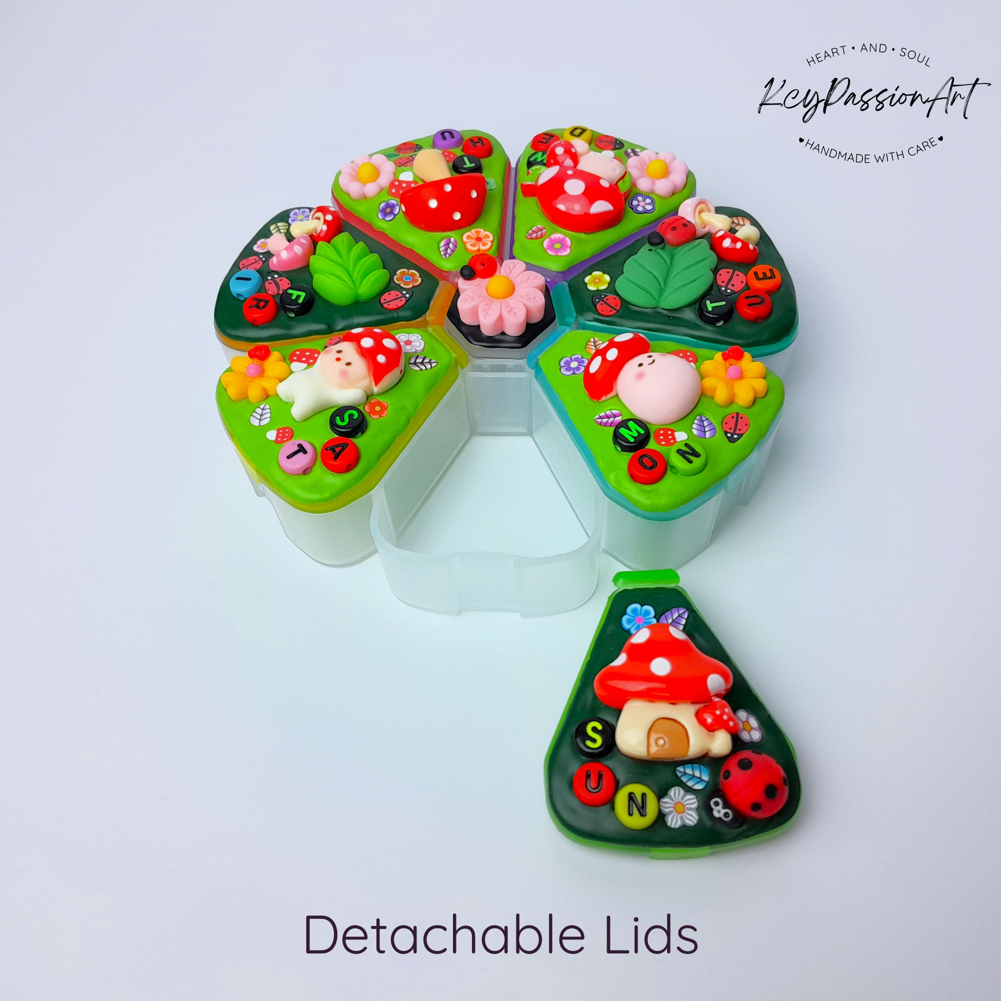 XL 7-Tage-Pillenbox „Pilz-Trend“, 8 Fächer, Medikamentenspender, niedliche Pillendose für Tag und Nacht