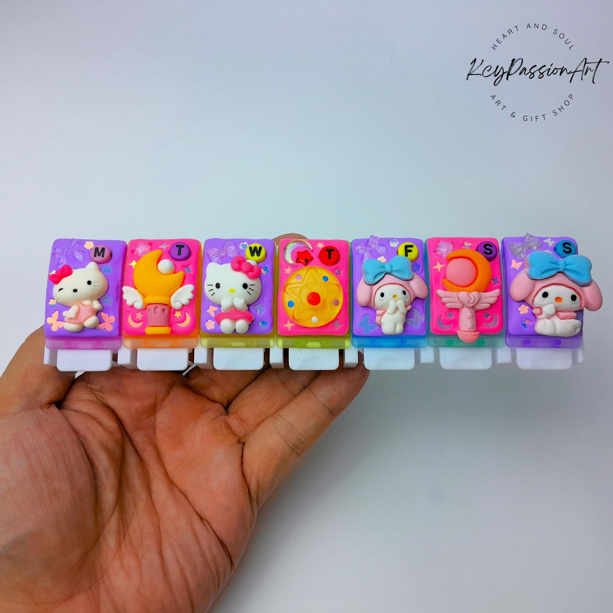 Magic Wands And Friends - Straight Pill Box