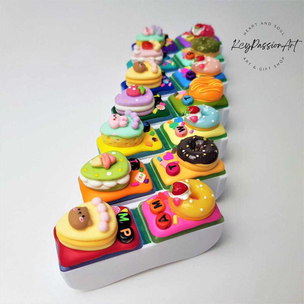 Sweet Desire Decorated 14 Compartments Detachable Pill Box