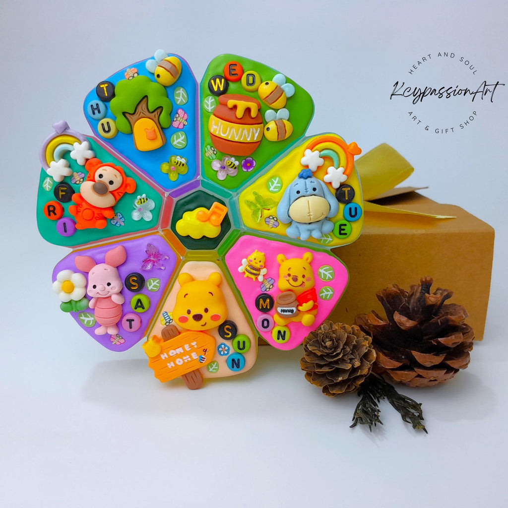 Honey Bear & Friends -XL Pill Box