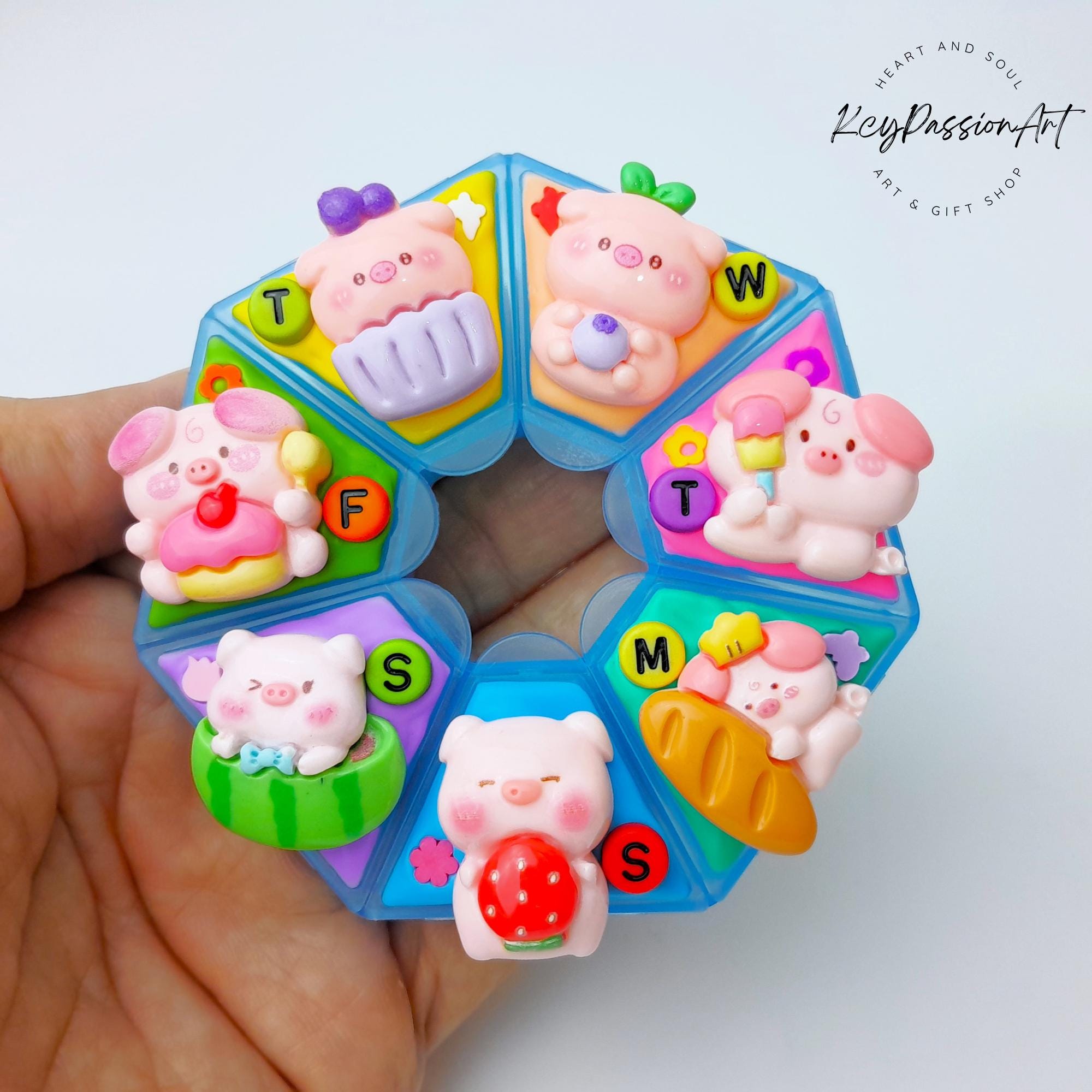 Daily Piggy Fun - Heptagon Pill Box