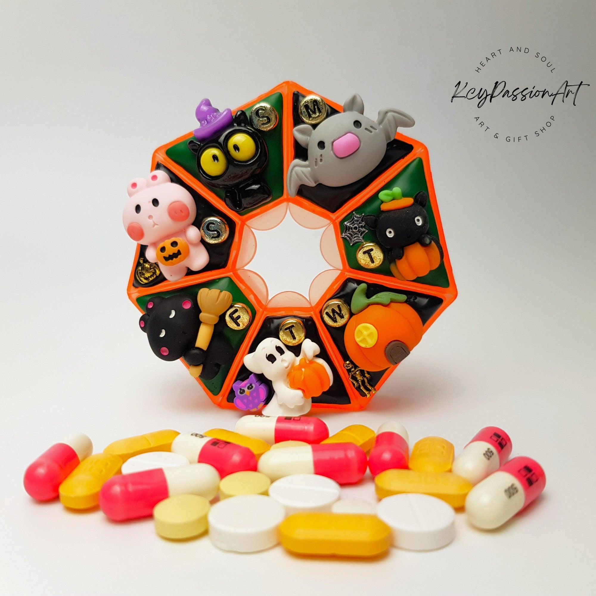 7-Tage-Pillenbox „Fa-BOO-Lous Day“ (Neue Version), Pillendose, Medikamenten- und Vitaminpräparat-Spender, Pillenbox für Tag und Nacht