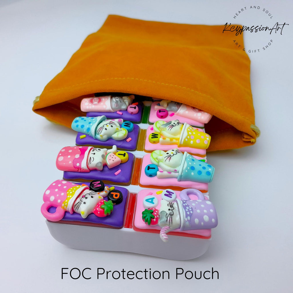 Cappuccino Cats - Detachable Pill Box