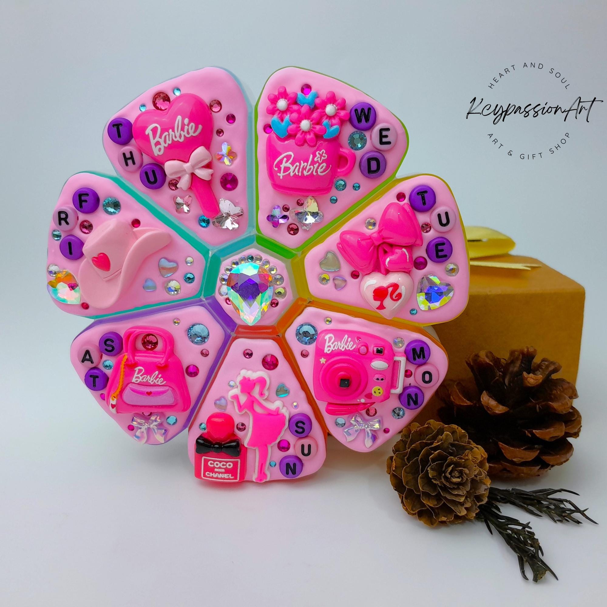 Pink And Girlie - XL Pill Box