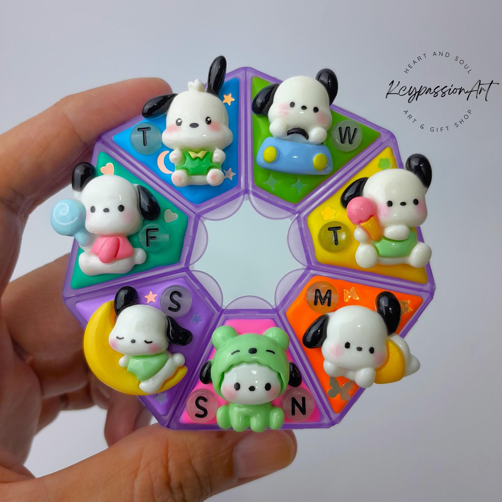Puppy Daily Fun - Heptagon Pill Box