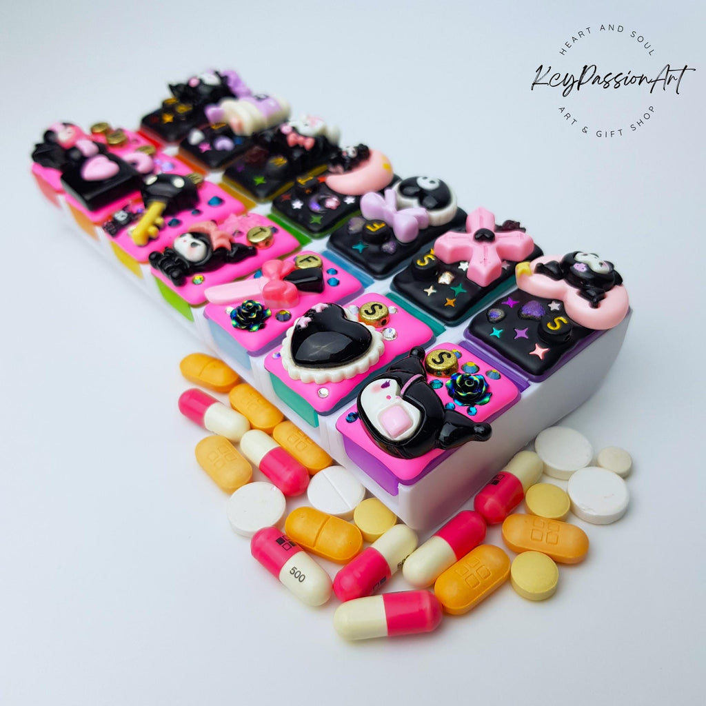Kawaii Black Beauty - Detachable Pill Box