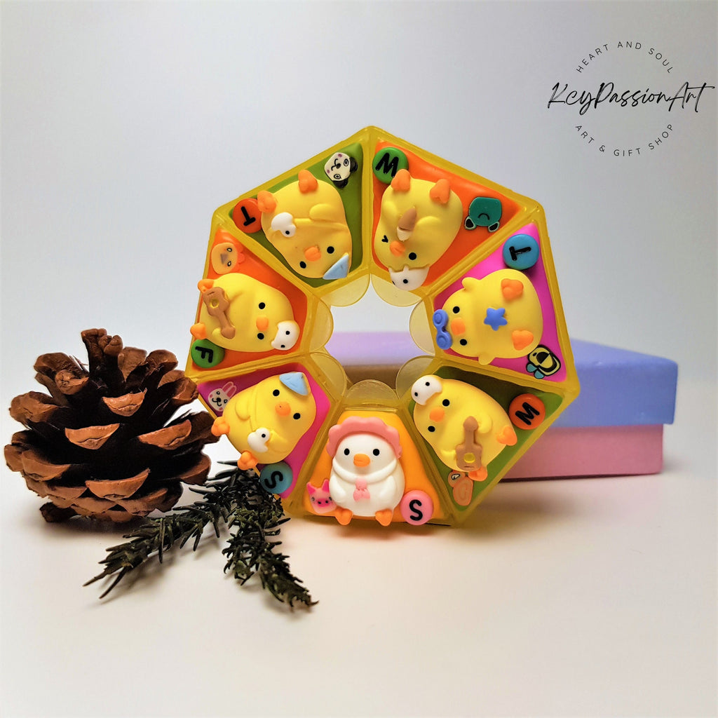Chicky Fun Farm - Heptagon Pill Box