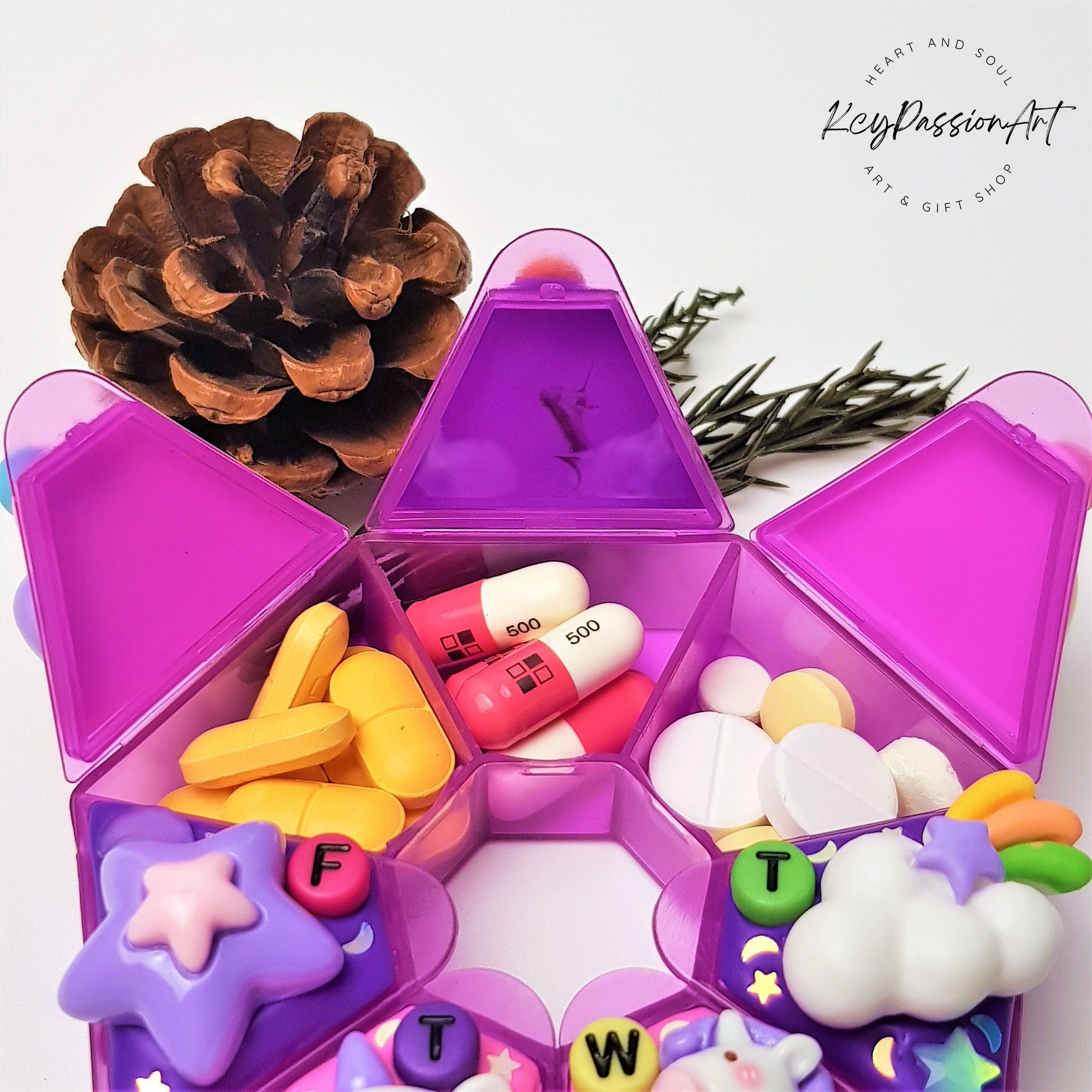 7-Tage-Pillenbox „Einhorn-Traumland“, für Medikamente und Nahrungsergänzungsmittel, 7-Tage-Pillenbox für Tag und Nacht