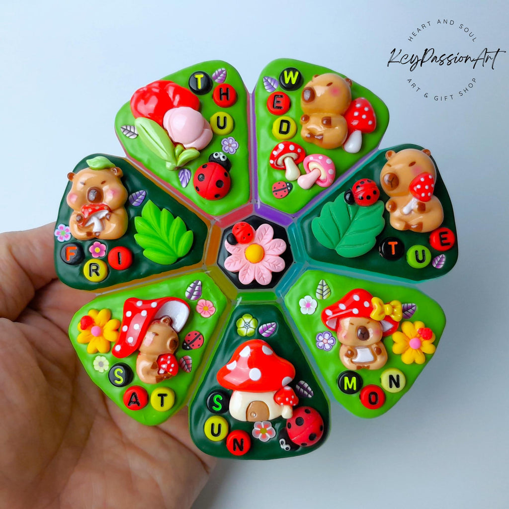 Mushroom Capybara - XL Pill Box