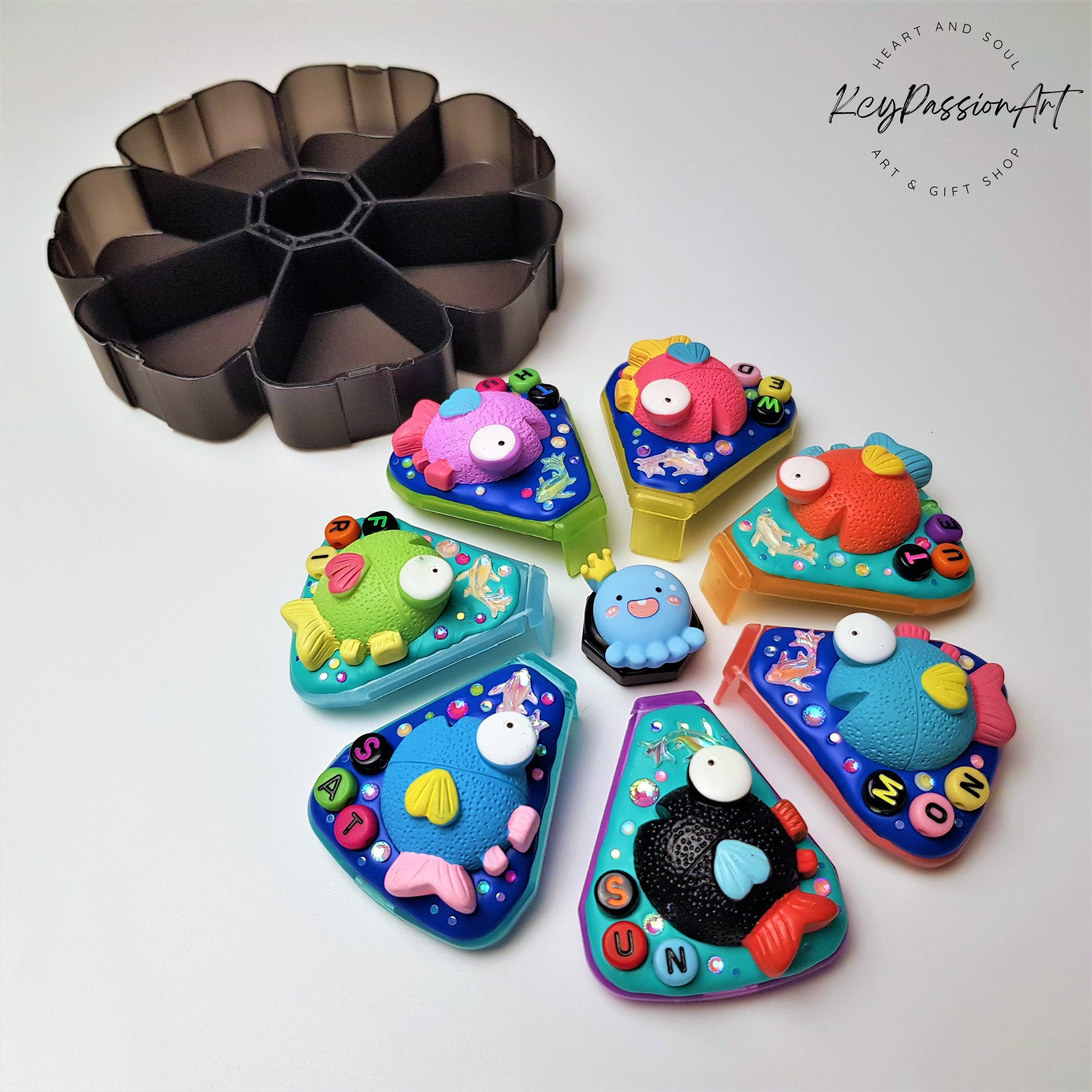 Dancing In The Ocean - XL Pill Box