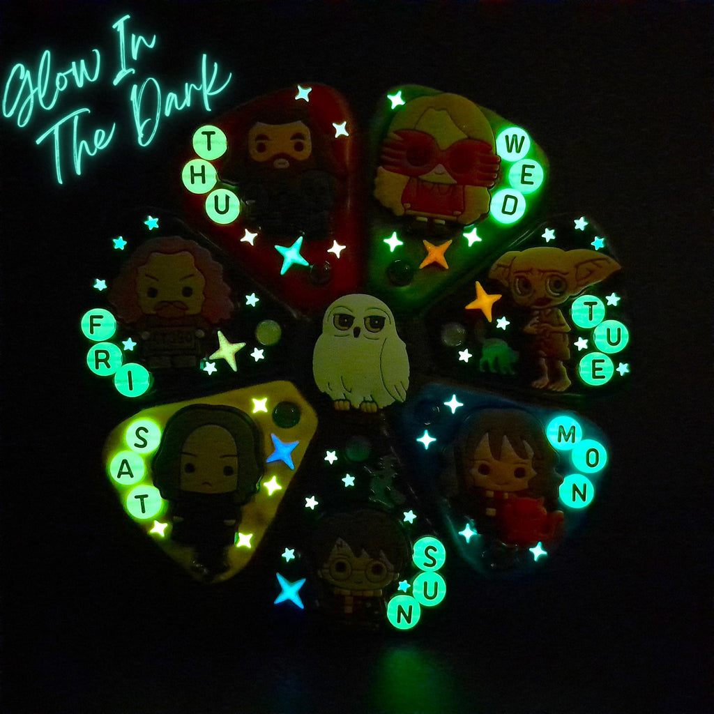 Cast Of The Wizards - XL Pill Box