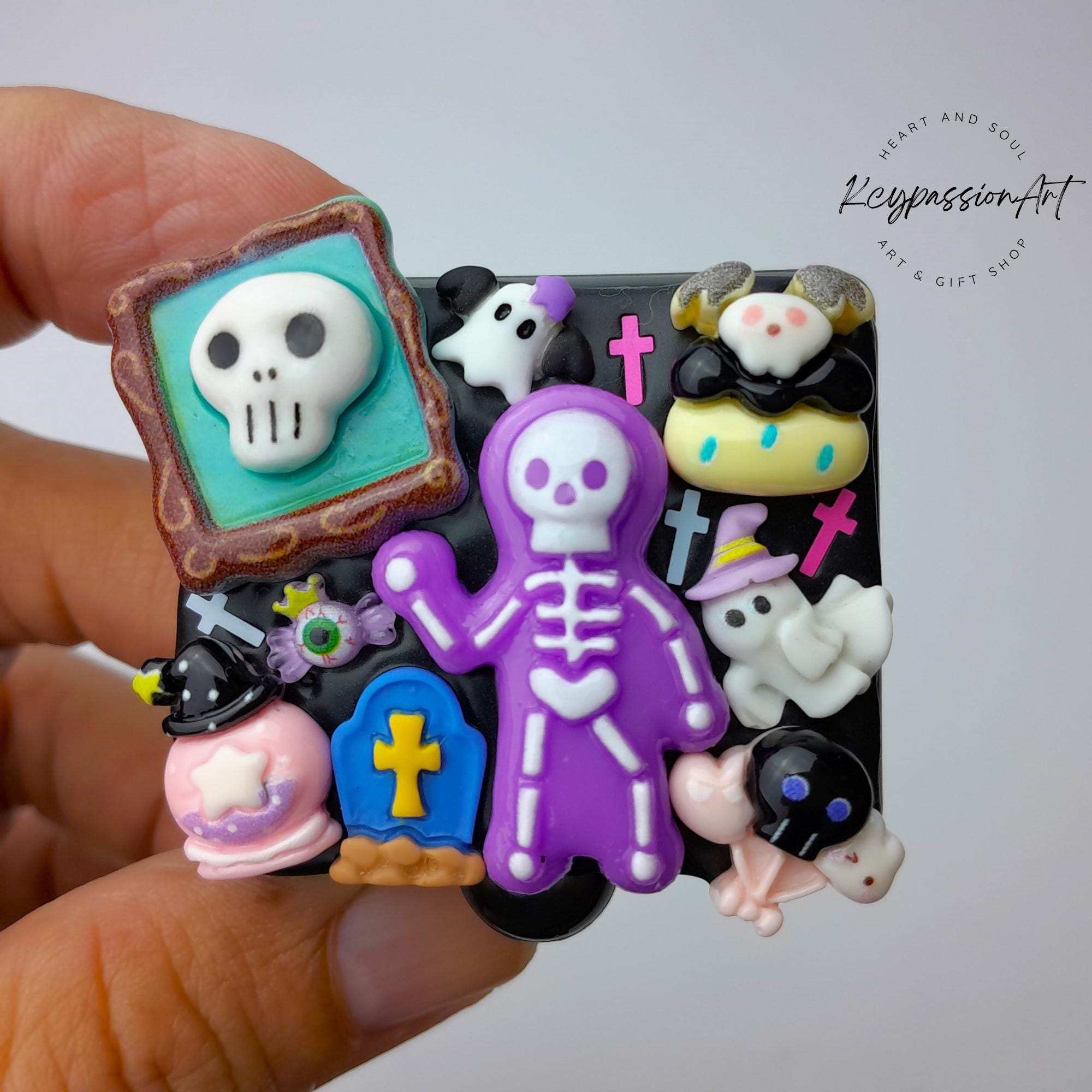 Pilulier journalier « Halloween Fame » - Boîte à pilules journalière, pilulier pour 1 jour, pilulier jour et nuit