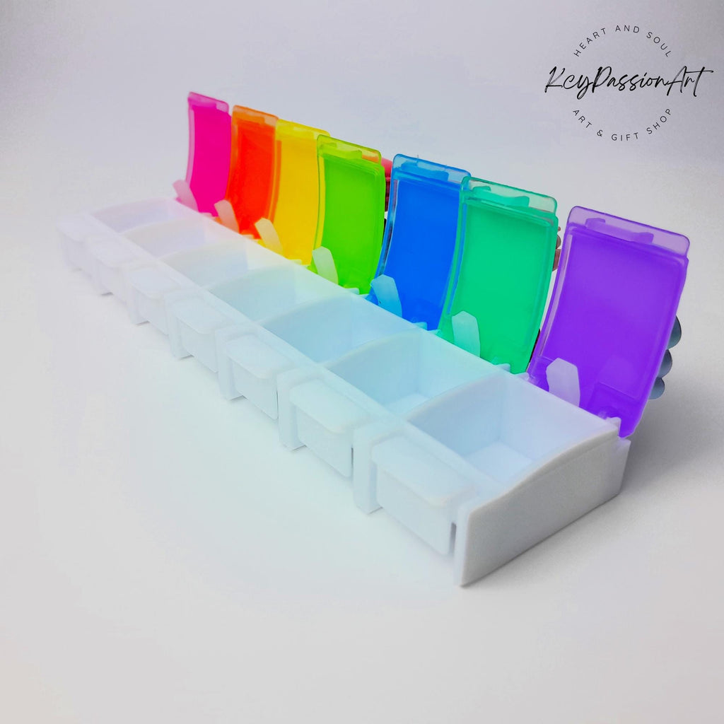 Macarons 21 With Love - Straight Day Pill Box