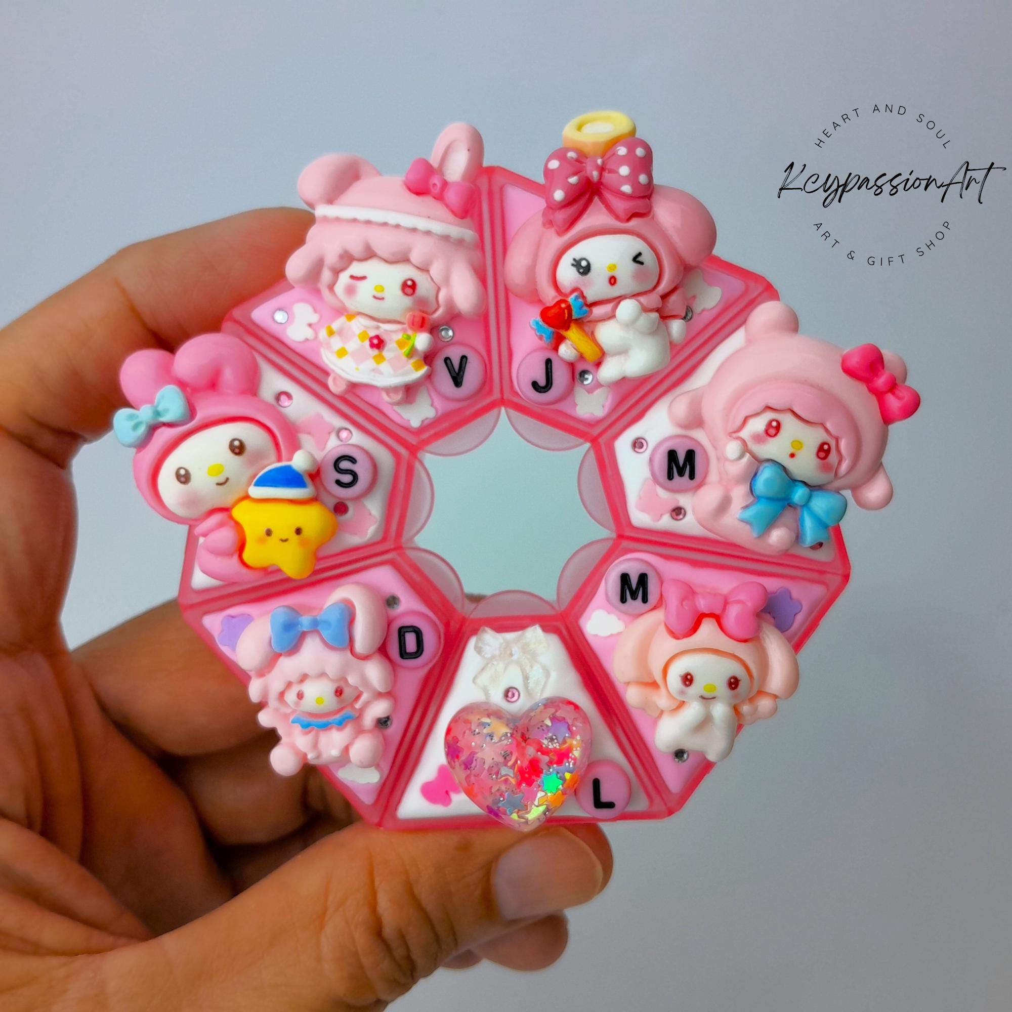Cute Bestie - Heptagon Pill Box