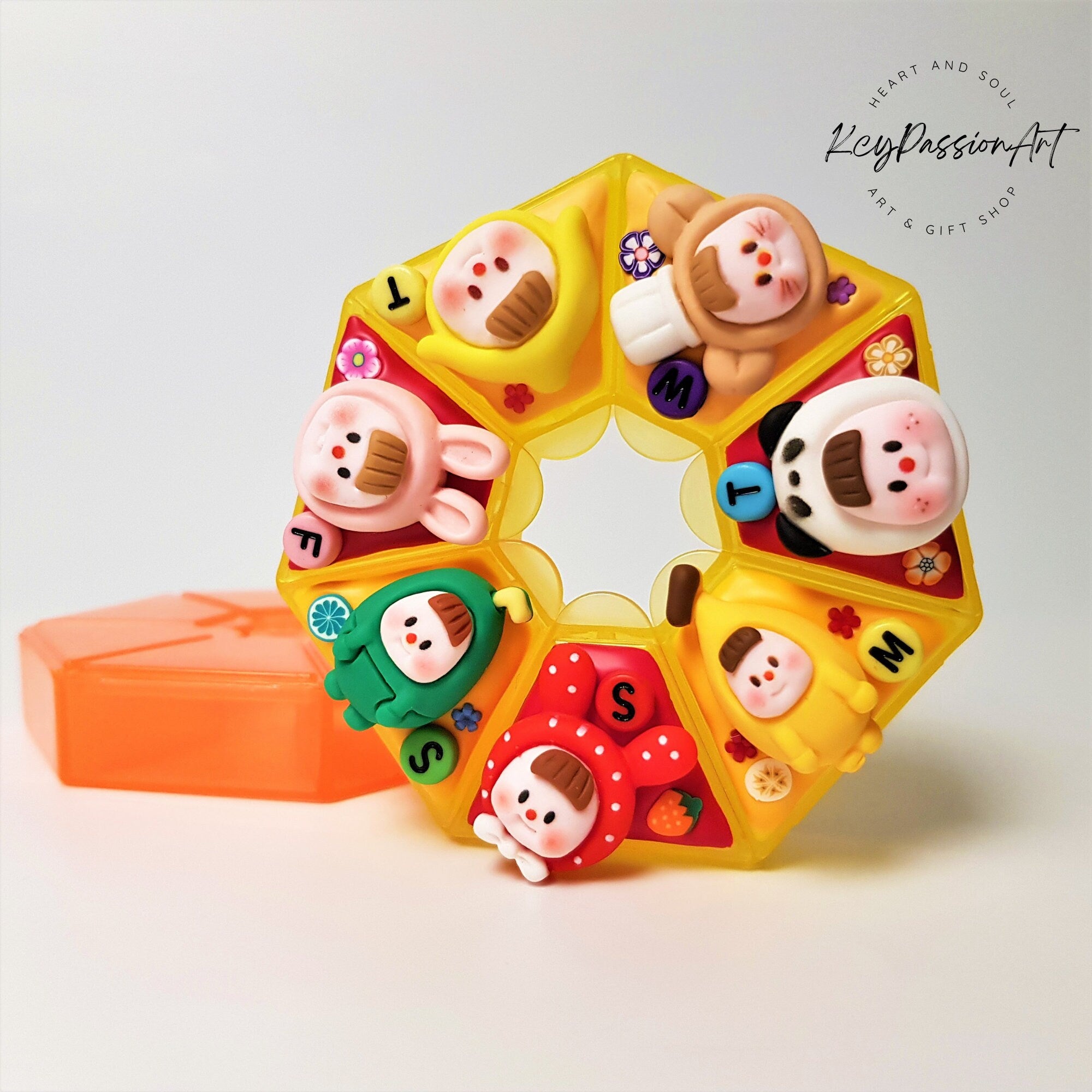 Cutie Baby Face - Heptagon Pill Box