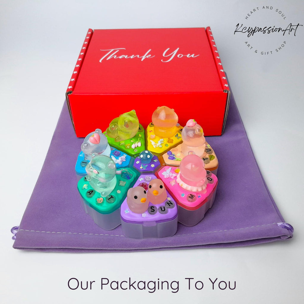 Cute Glowy Piggy - XL Pill Box