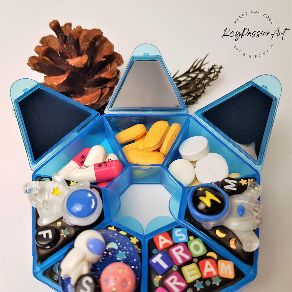 Astro Dream - Heptagon Pill Box
