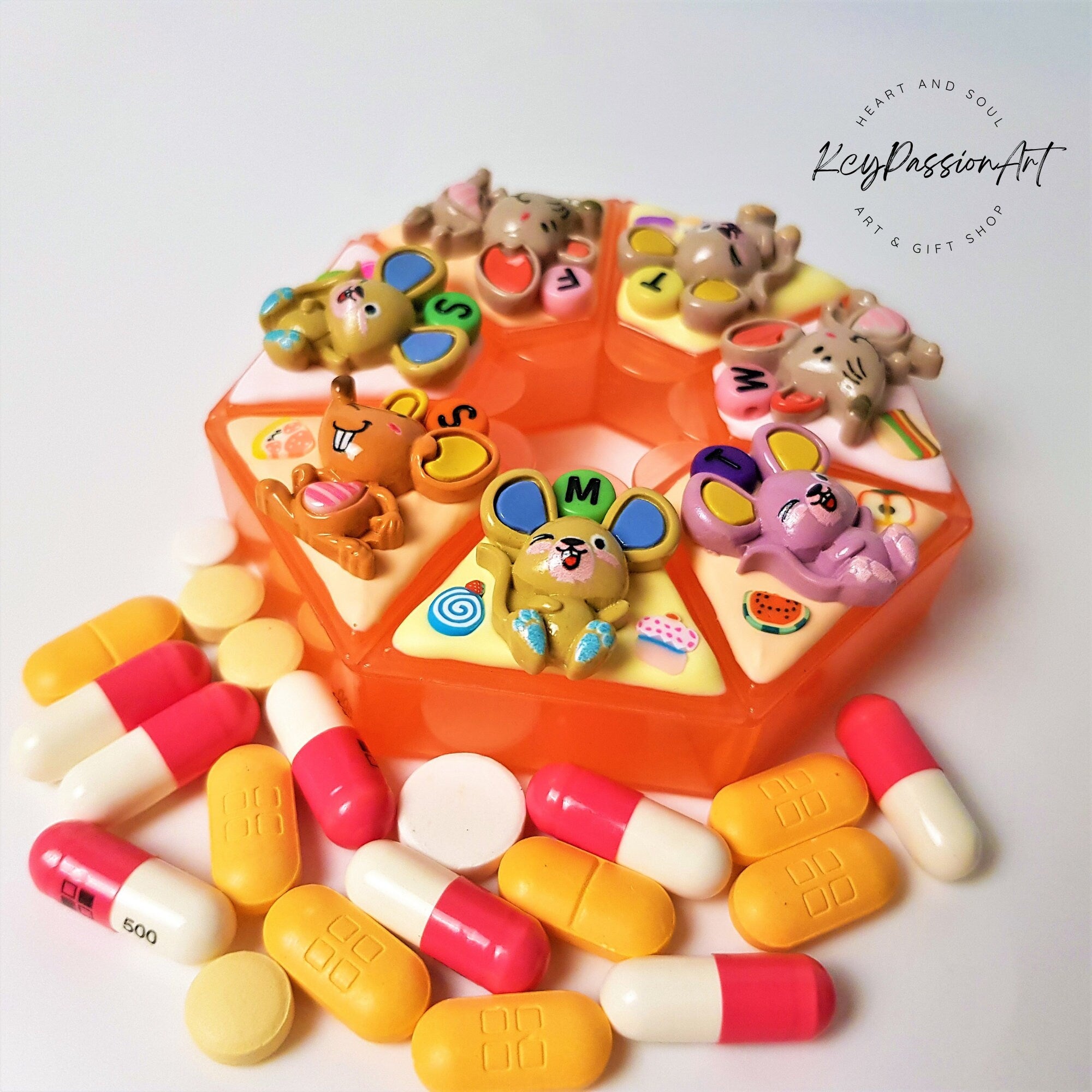 Cheeky Mice - Heptagon Pill Box