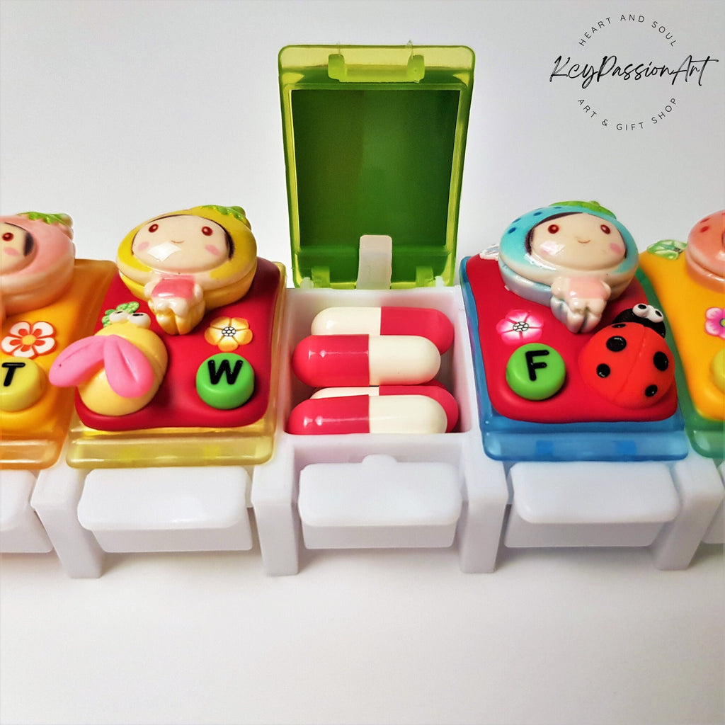 Strawberry Girls - Straight Pill Box