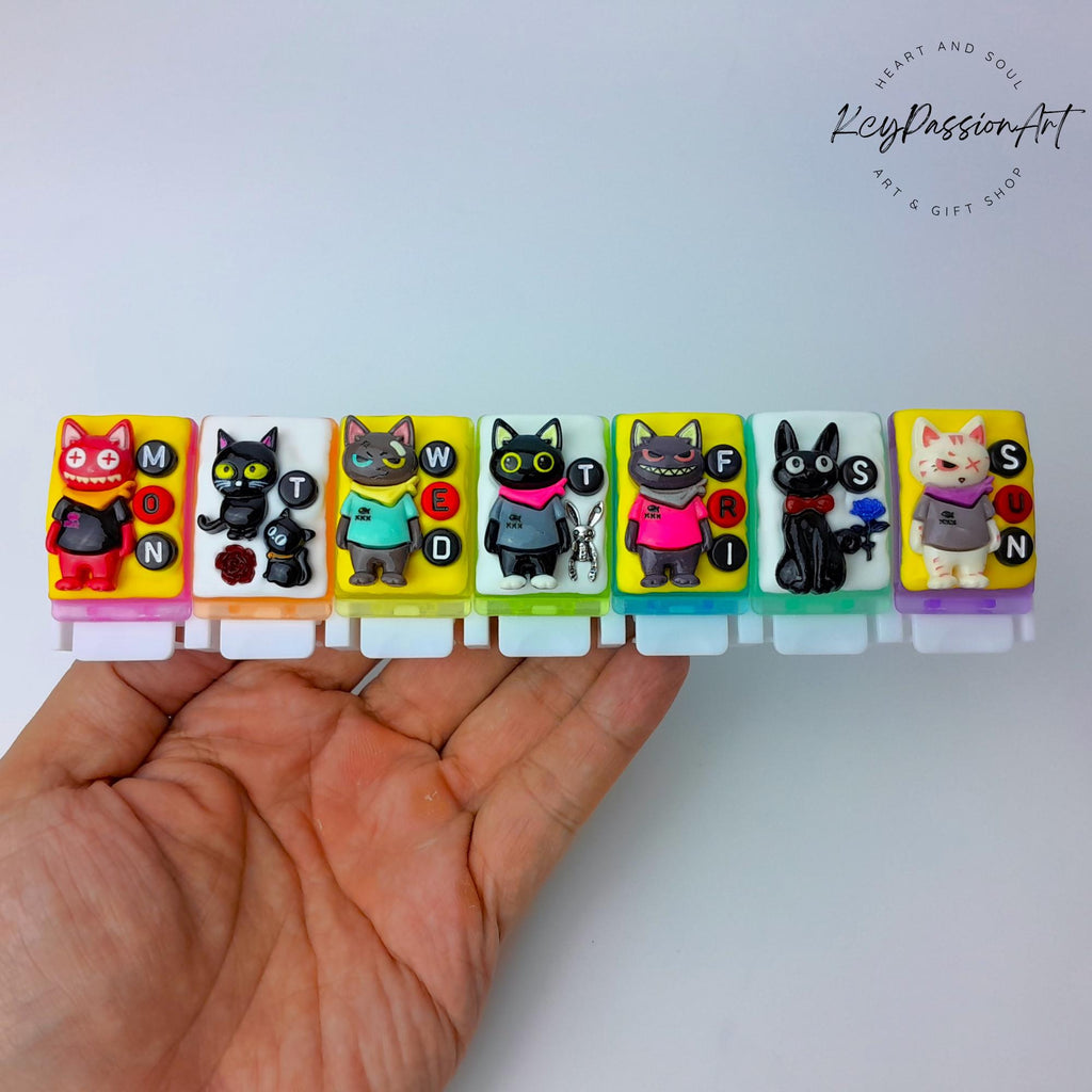 Cool Cats - Straight Pill Box