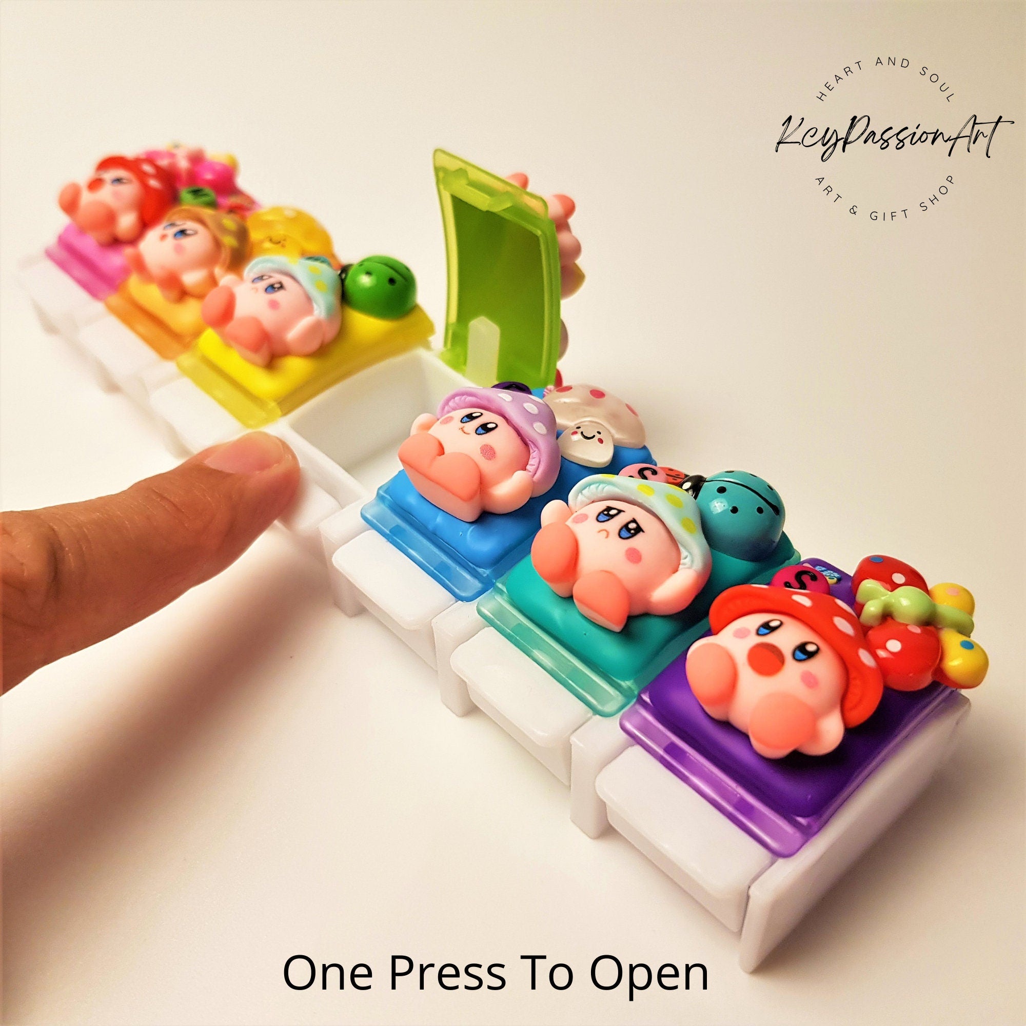 7-Tage-Pillenbox „7 magische Pilze“ – Niedliche Pillendose, Medikamenten- und Vitaminspender, Wochen-Pillenbox