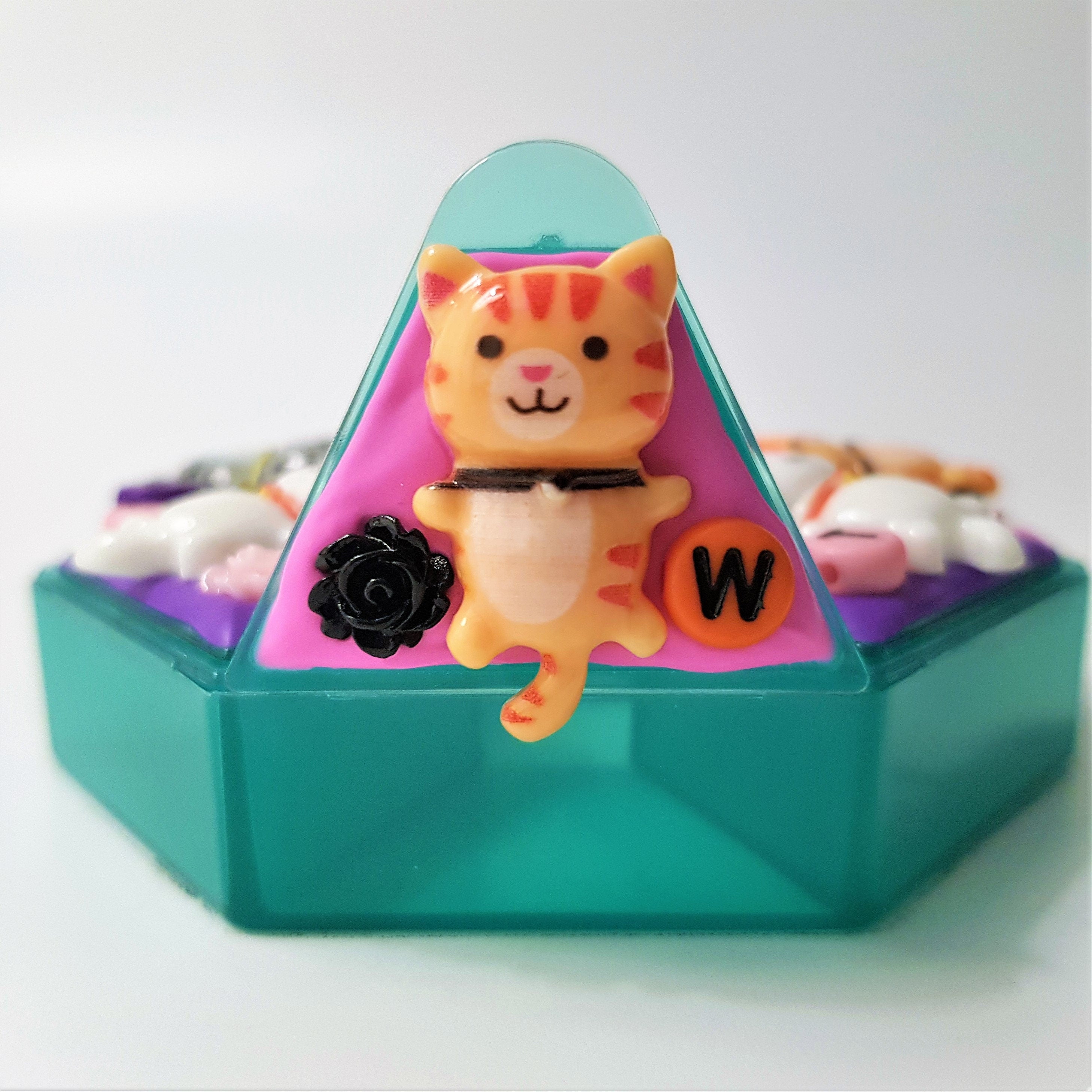 Cats Lover - Heptagon Pill Box