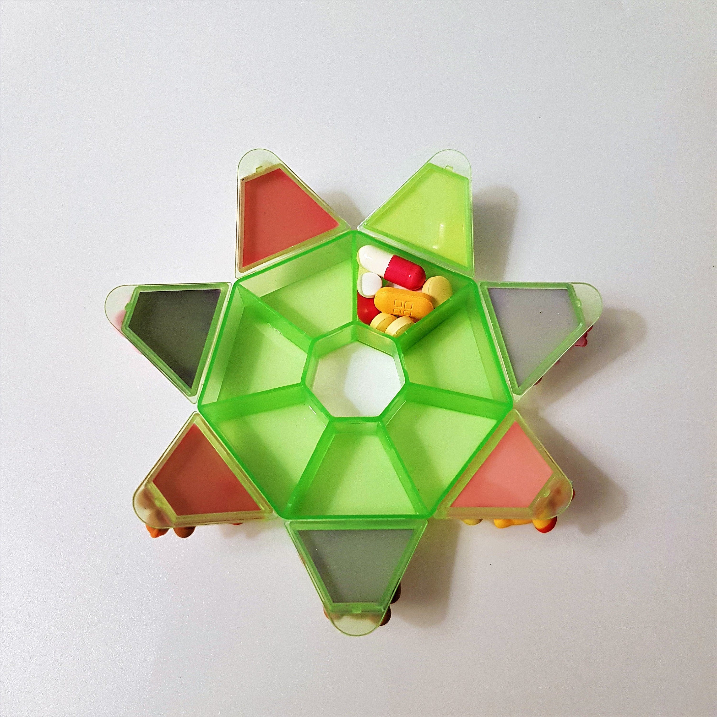 7-Tage-Pillenbox „Fröhliche Freunde“ für morgens und abends, für Medikamente und Nahrungsergänzungsmittel, 7-Tage-Pillenbox für Tag und Nacht