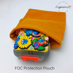 Aloha Friends - Flip Fold Pill Box