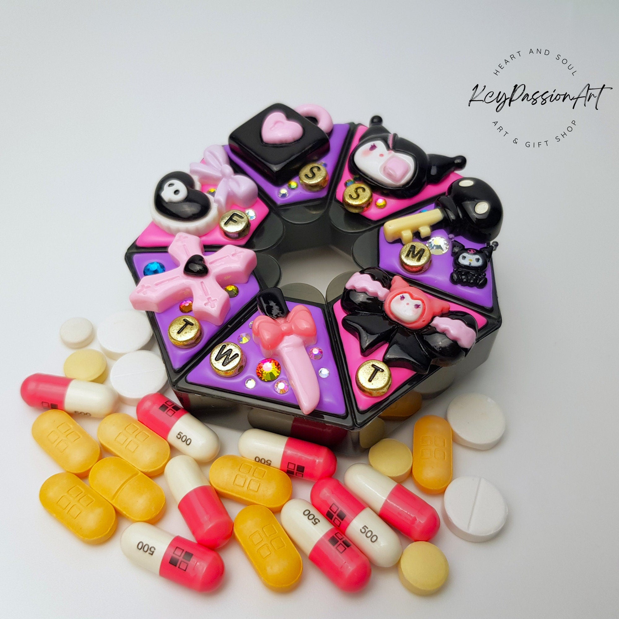 Cute Little Pirate - Heptagon Pill Box