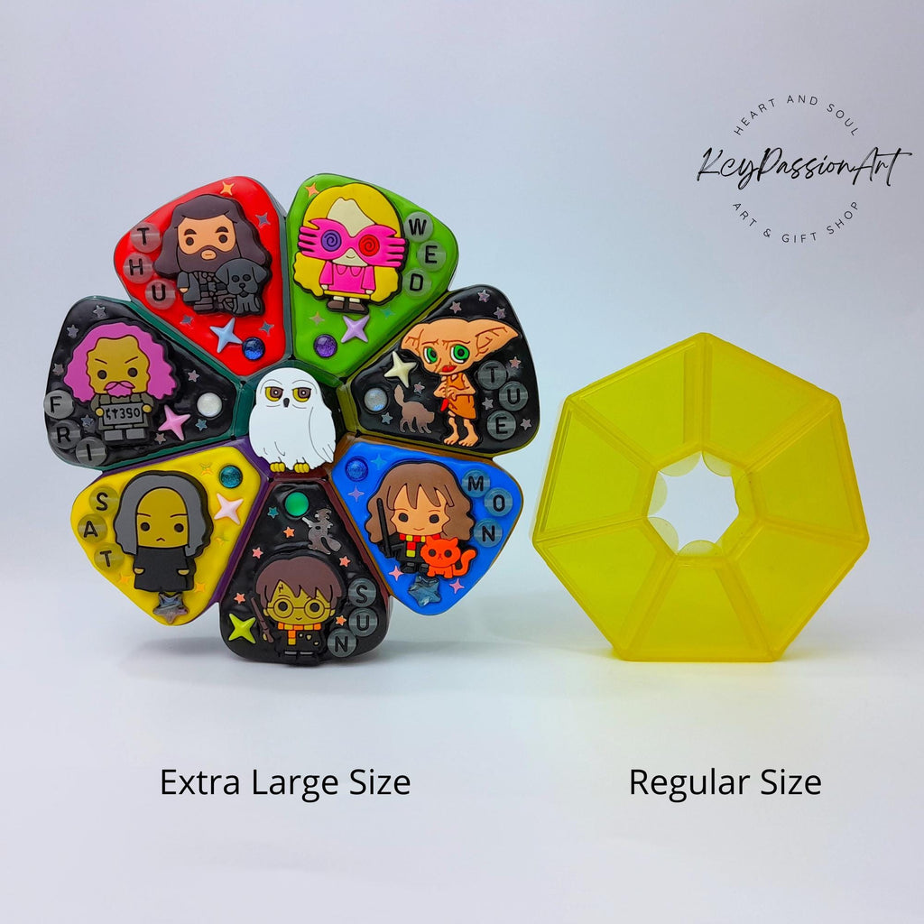 Cast Of The Wizards - XL Pill Box