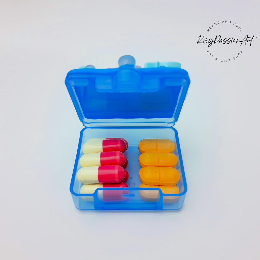 Pilulier Thalassophile : Organisateur journalier lumineux sur le thème de l'océan