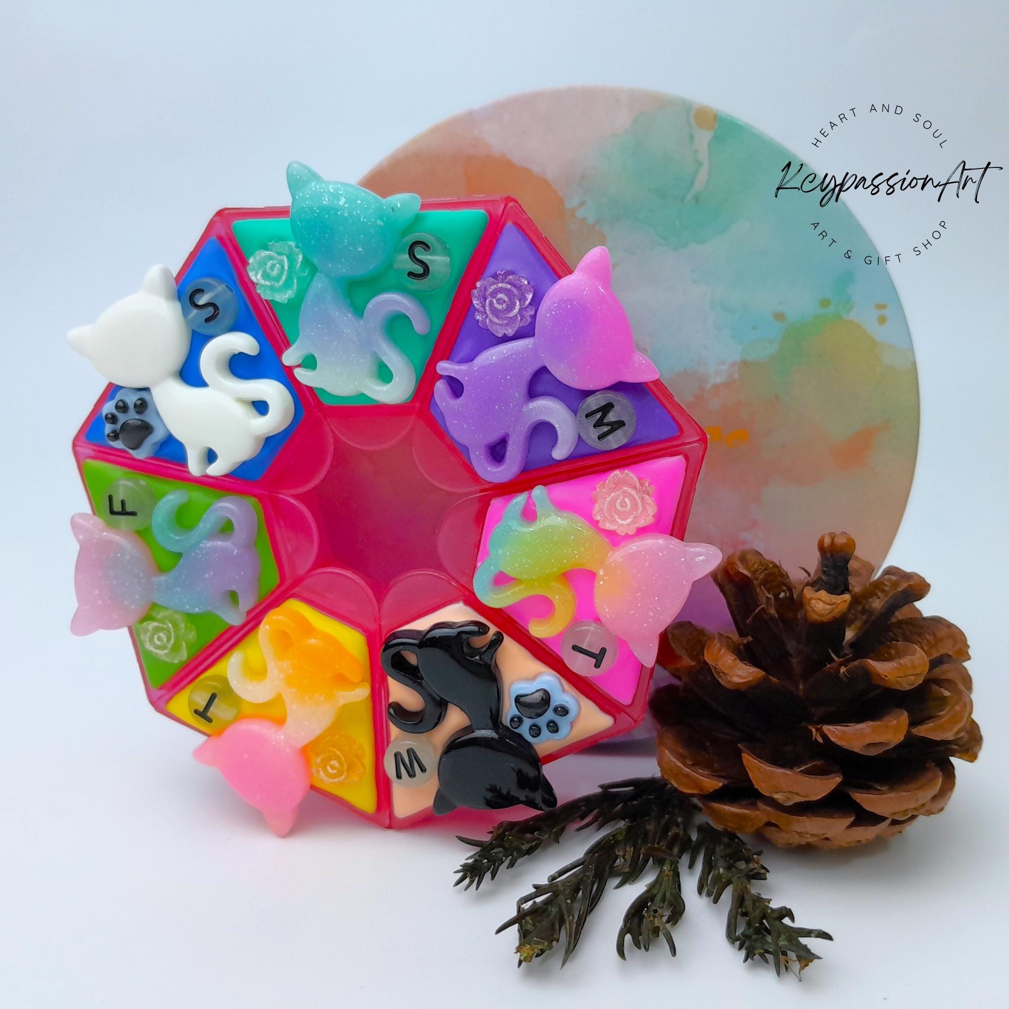 Colorful Cats - Heptagon Pill Box