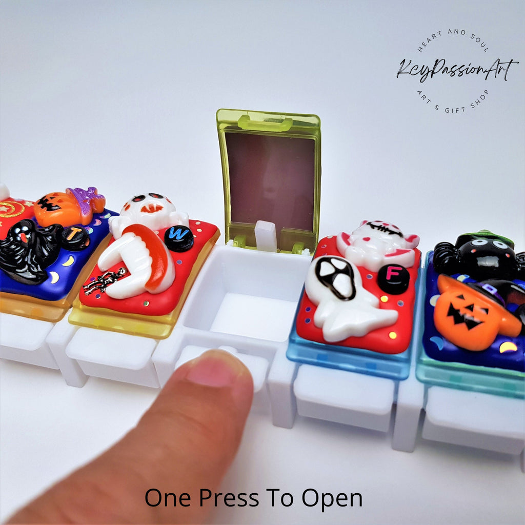 Spooky Groovy - Straight Pill Box
